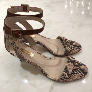 Vince Camuto Snakeskin Sandals 7.5